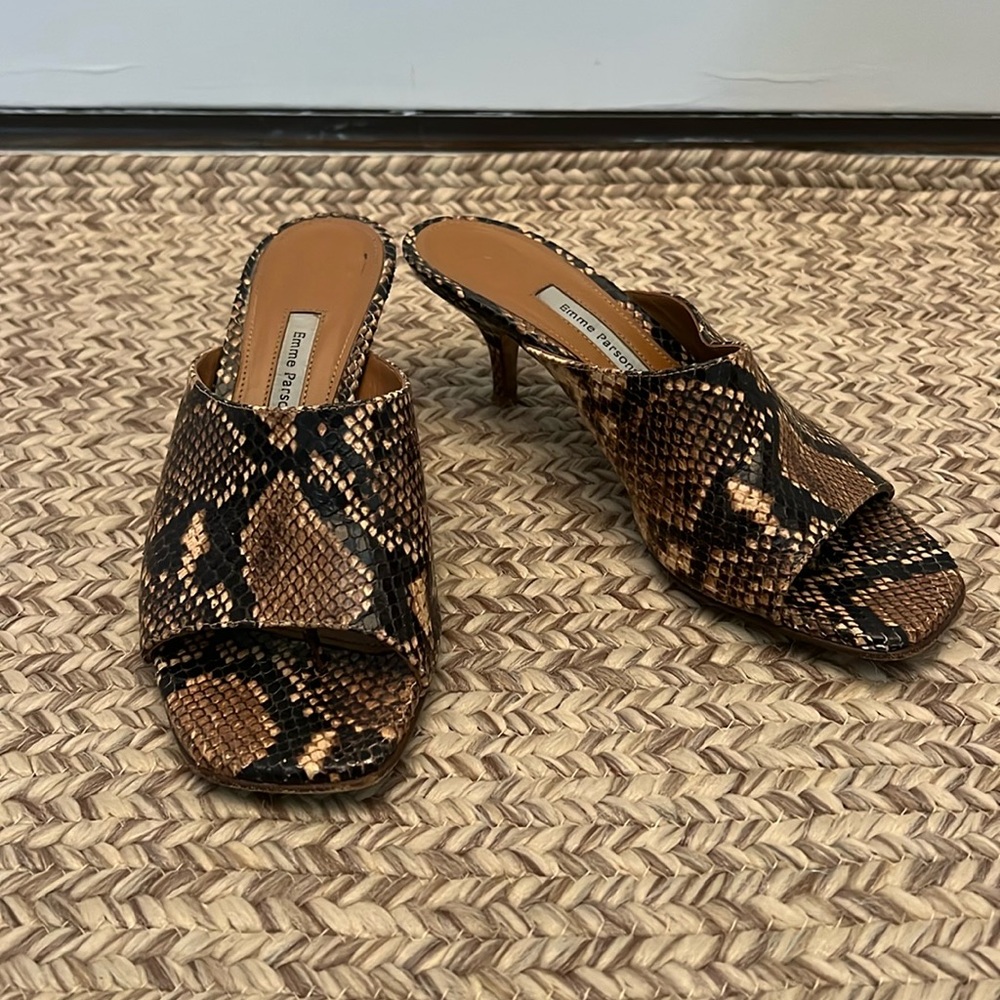 Emme Parsons snake skin heel size 36